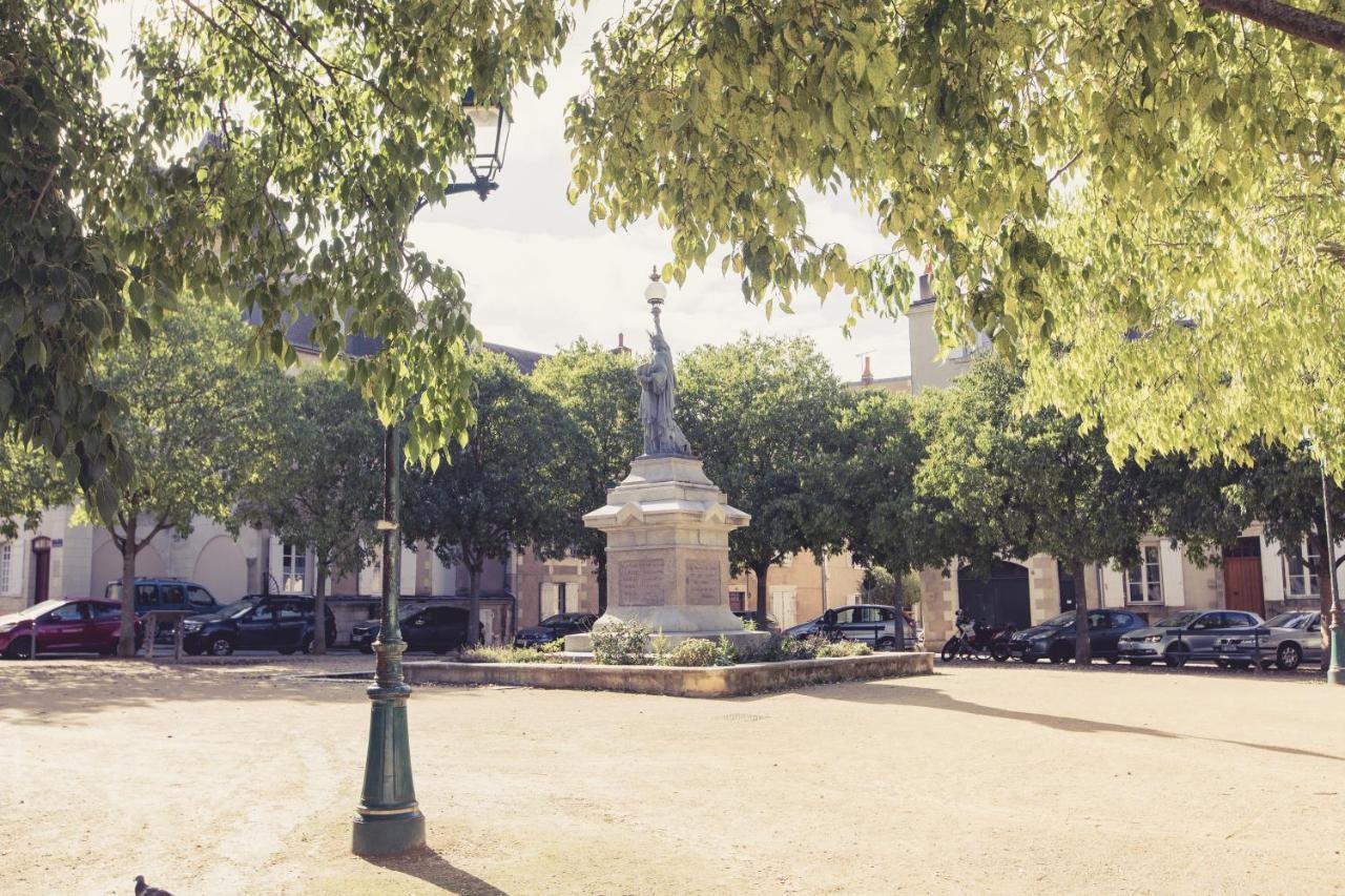 La Maison De La Liberte Studio Jules Verne Apartman Poitiers Kültér fotó